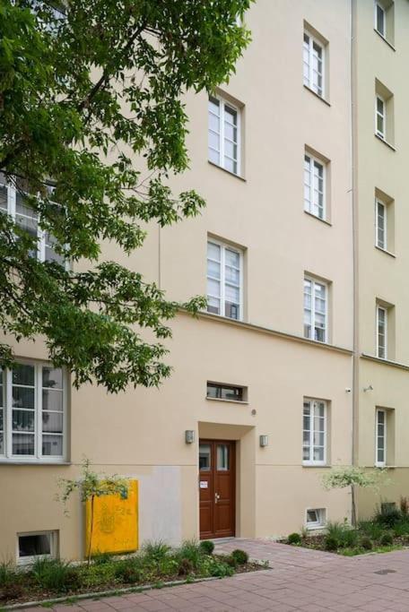 Charming Apartment In Perfect Location Krasków Exterior foto